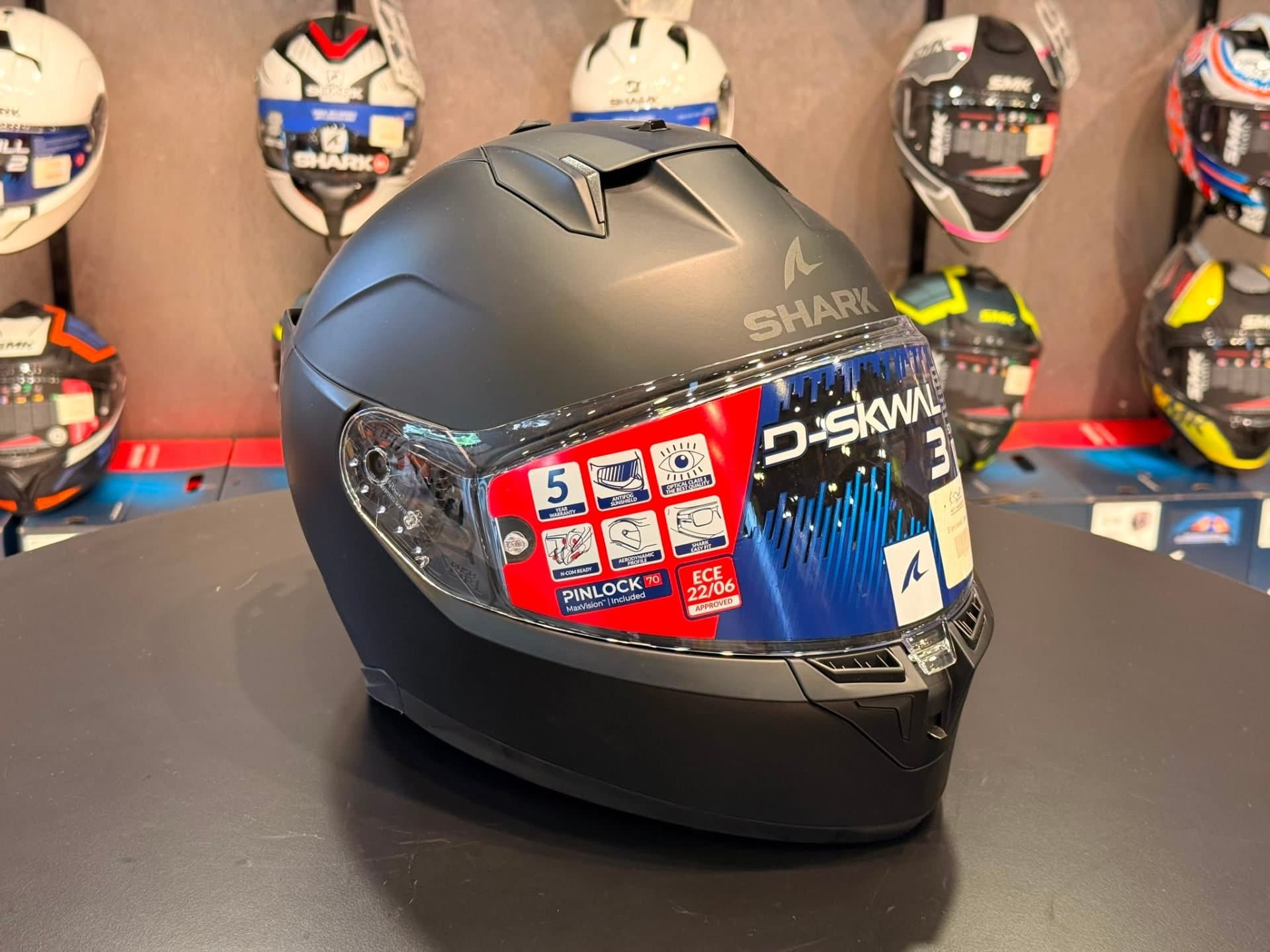 Shark D-Skwal 3 Kapalı Kask - 1