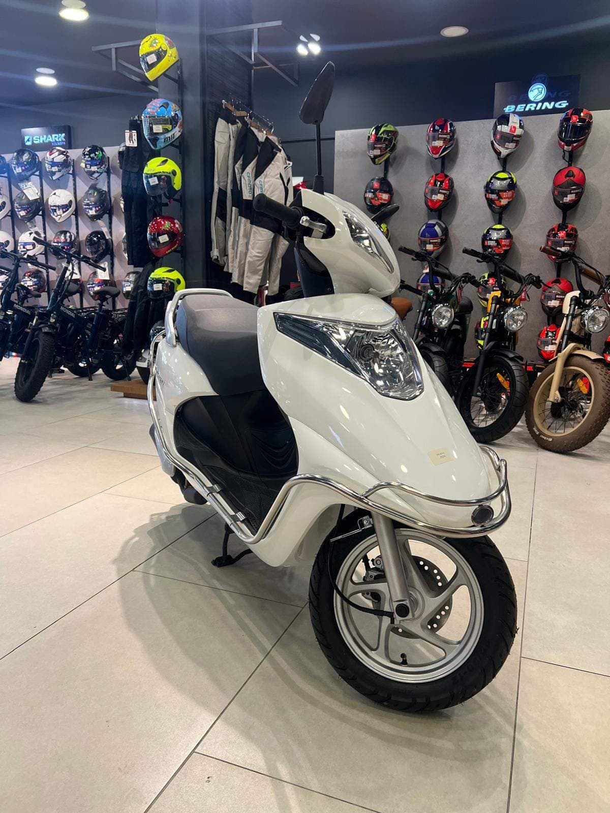 MOTOGARAGE52'den FURY 110i 2025 STOKDAN HEMEN TESLİM - 1