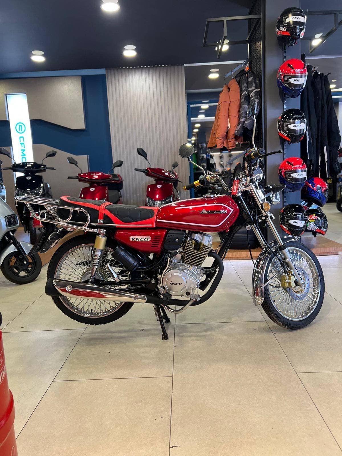 MOTOGARAGE52'den stoktan hemen teslim SFM RAZZİİ 50 - 1