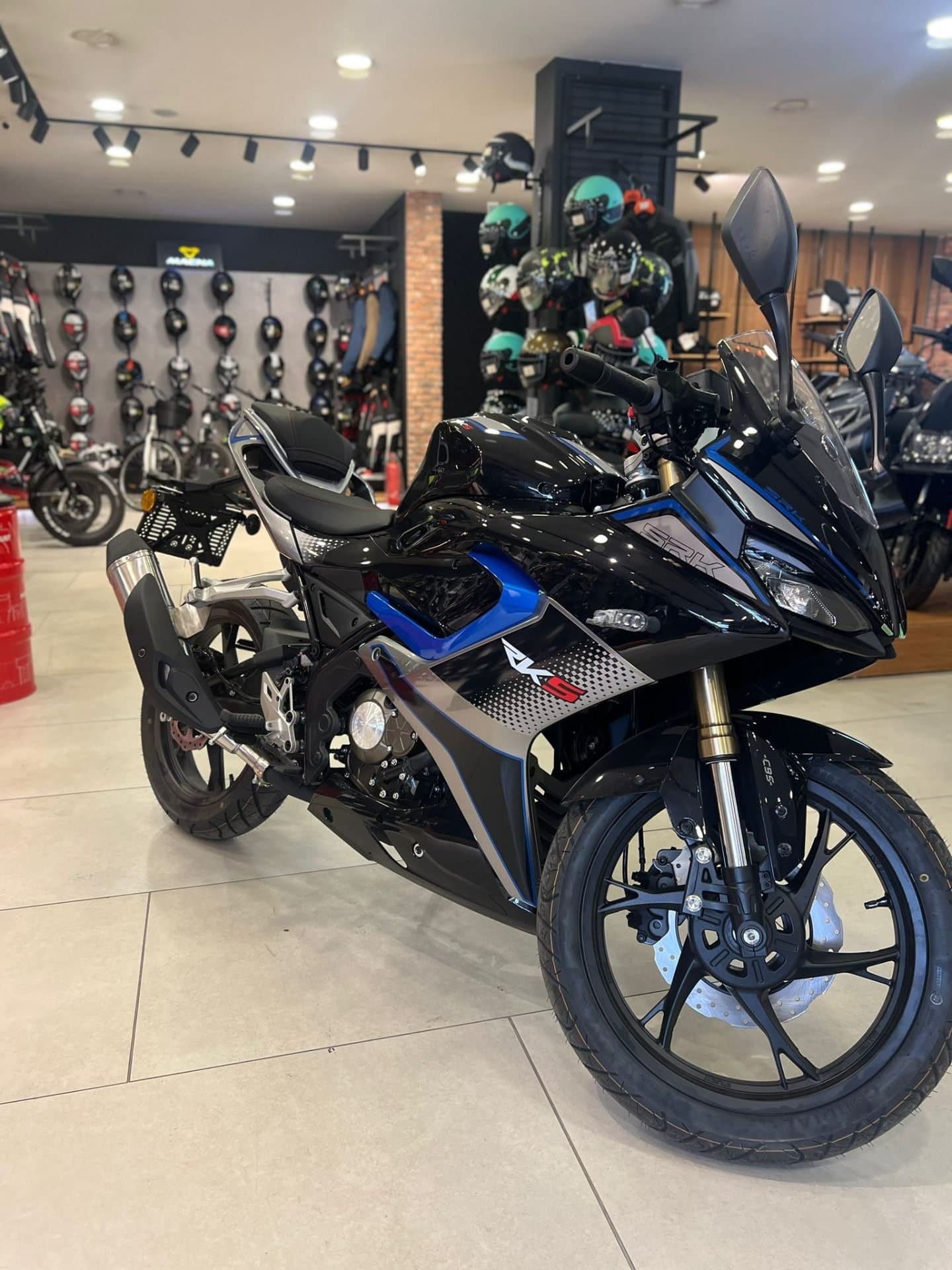 MOTOGARAGE52'den RKS SRK125R tüm renkler stoktan teslim - 1