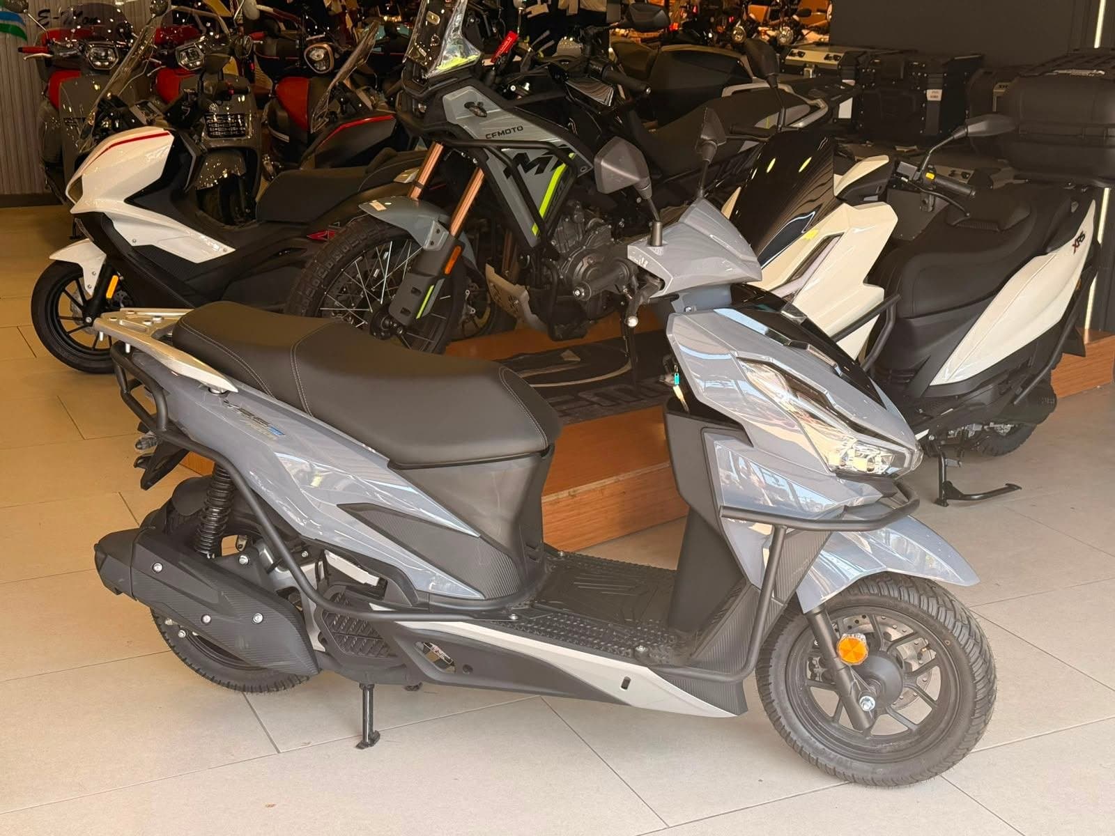 MOTOGARAGE52'DEN HEMEN TESLİM VRS125 - 1