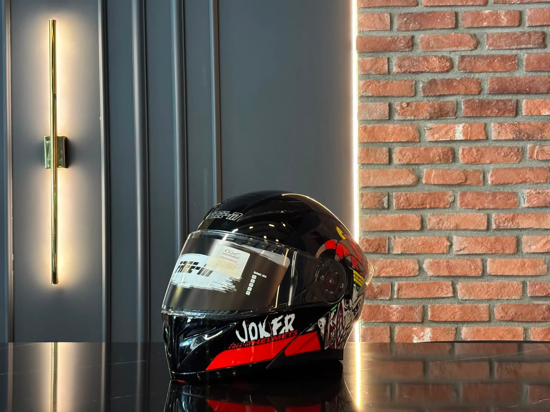 MOTOGARAGE52'DEN FREE-M ÇENE AÇILIR KASK - 1