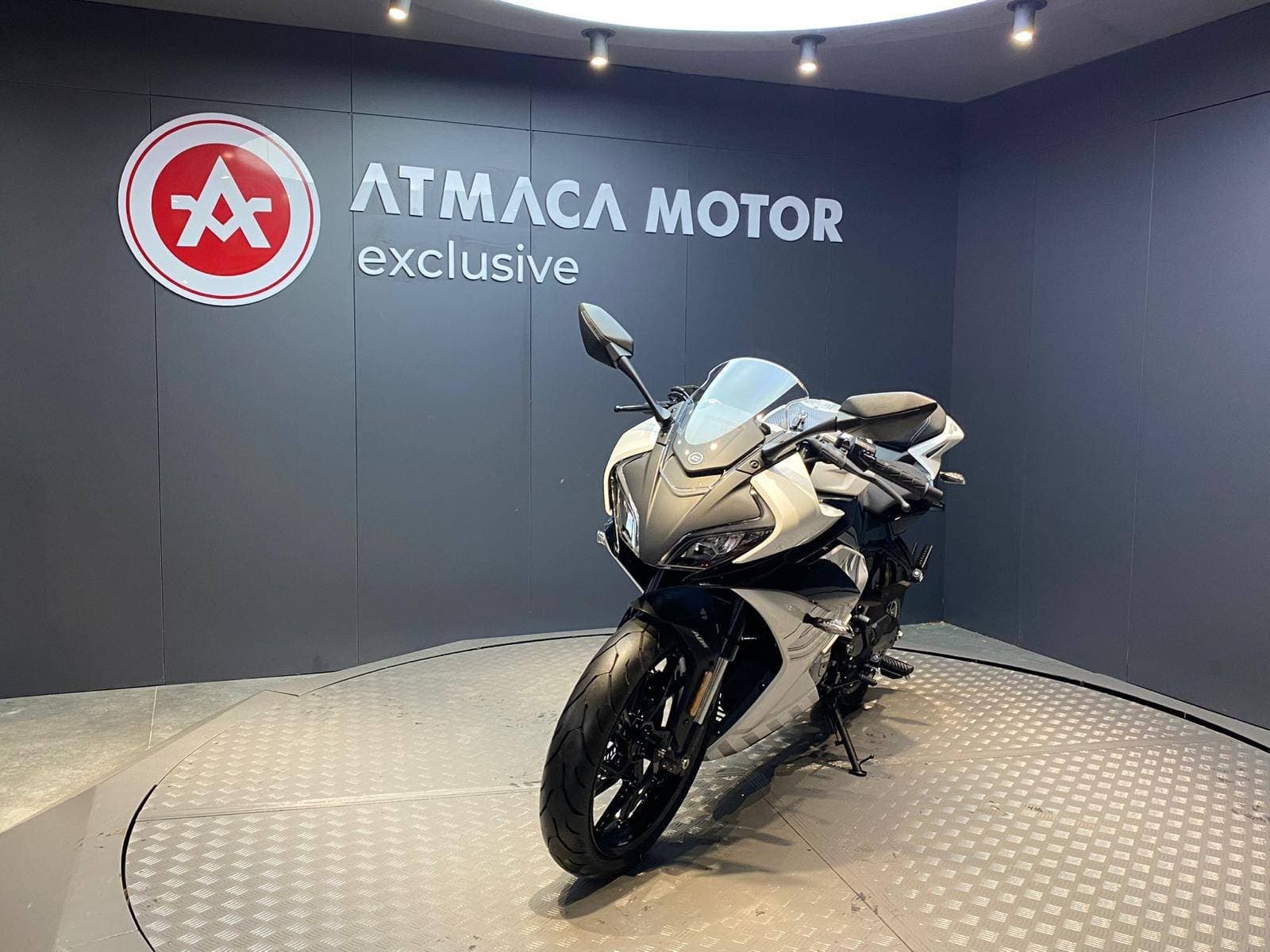 ATMACA MOTOR'DAN CF MOTO 250 SR 2026 YENİ KASA - 1