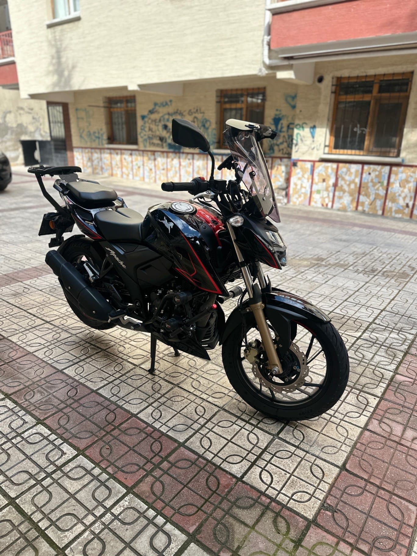 2024 rtr200 - 1