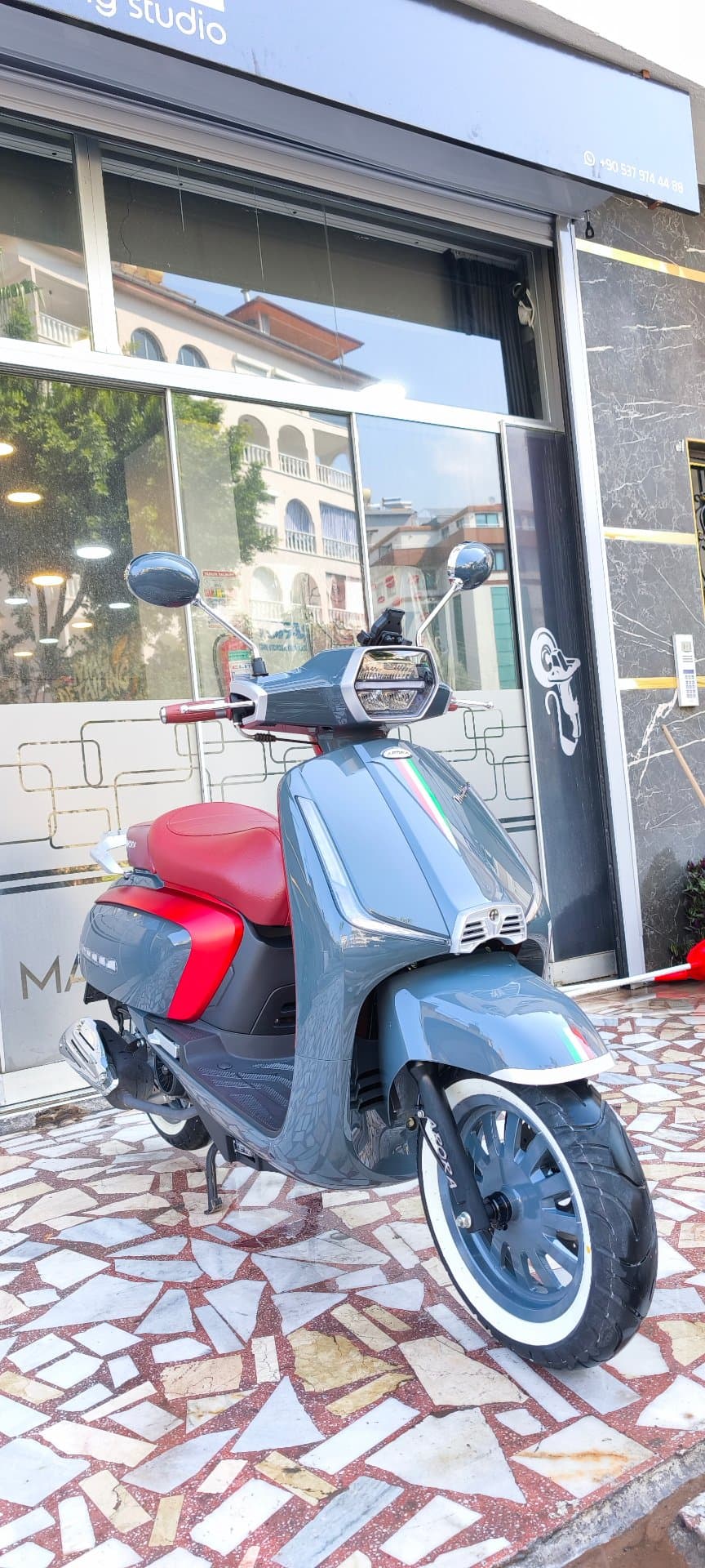 temiz kazasız 5900km de orjinal 125cc bloklu - 1