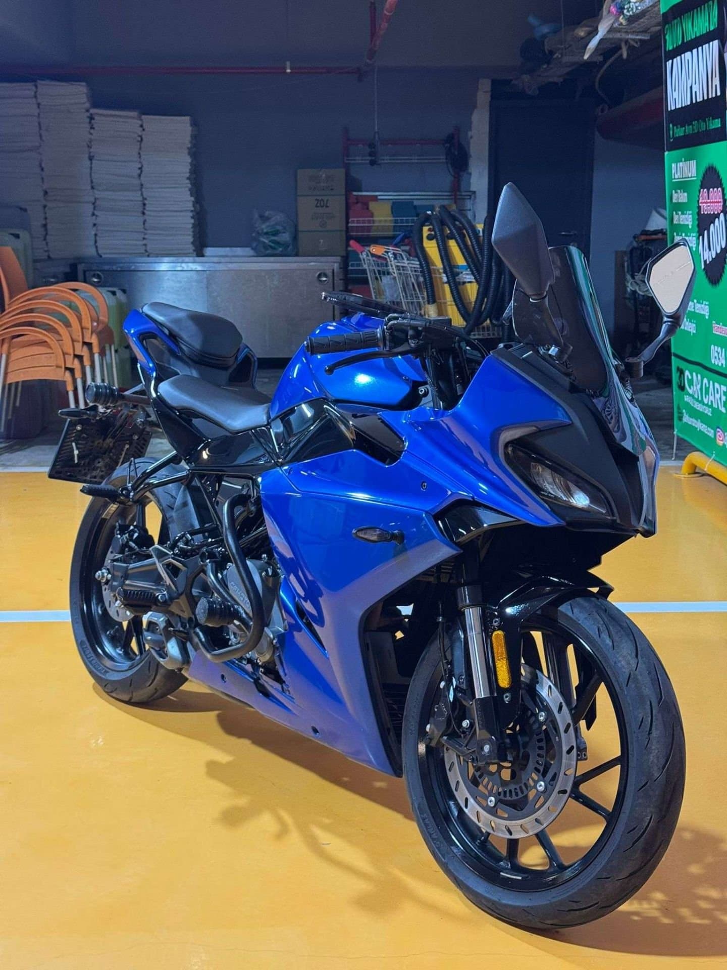 ÖZEL RENK CC YÜKSELTECEĞİM İÇİN ACİL SATILIK DÜŞÜK KM 250 SR KAZASIZ SORUNSUZ. BEBEK GİBİ BAKTIĞIM MOTORUM SATILIK